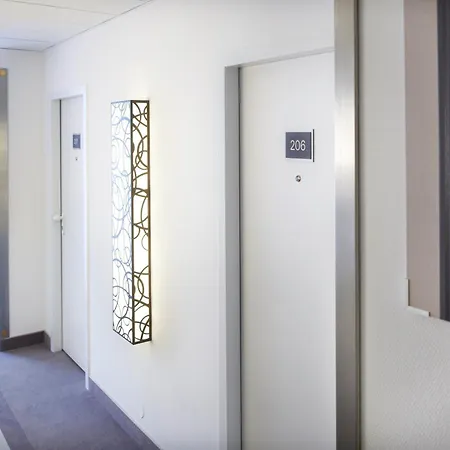 Sachsenpark-hotel 4*