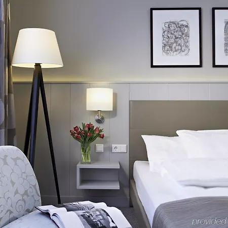 Sachsenpark-hotel Hotel 4*