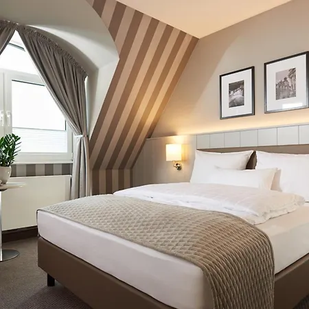 Sachsenpark-hotel Hotel