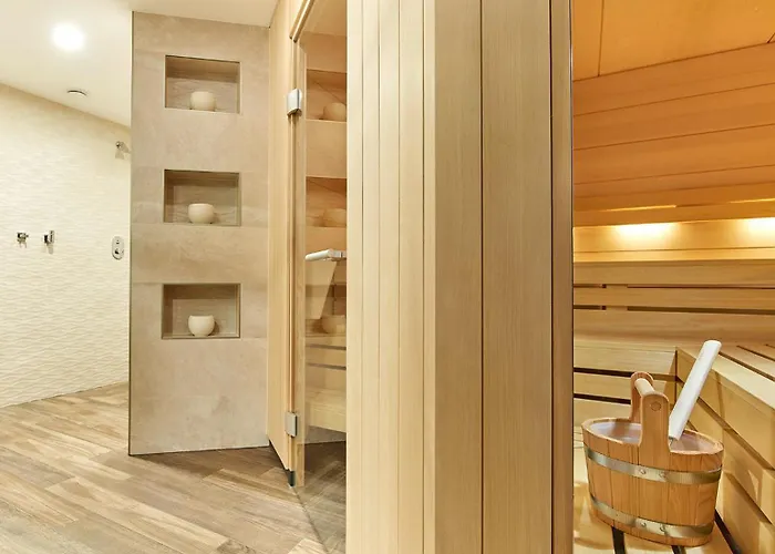 Sachsenpark-hotel 호텔 라이프치히