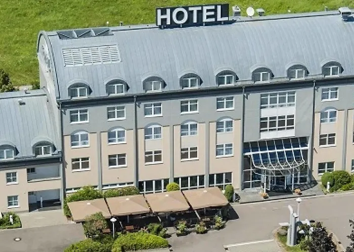 Sachsenpark-hotel 호텔