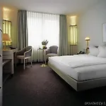 Sachsenpark-hotel 4*