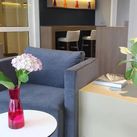 Sachsenpark-hotel Szálloda 4*