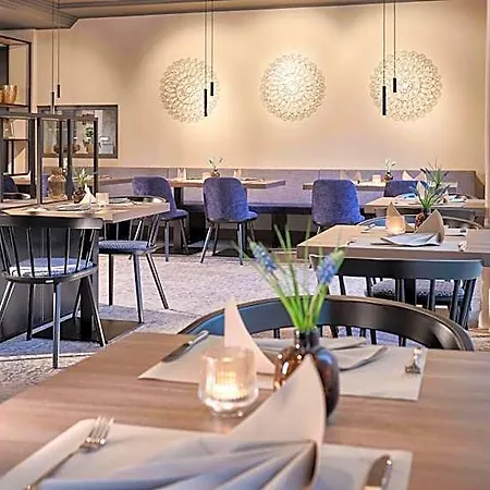 Sachsenpark-hotel 4*